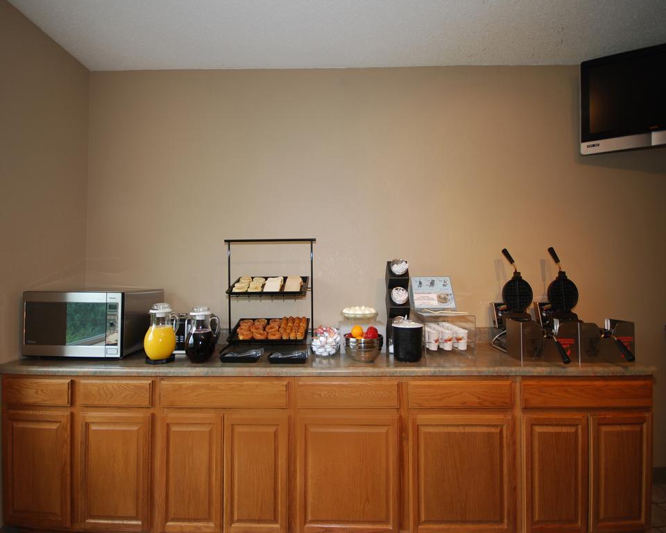 Quality Inn Brookings-University Restoran fotoğraf